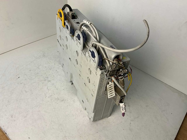 Lenze e94ashe0044 single drive highline frequentieregelaar - afbeelding 7 van  7