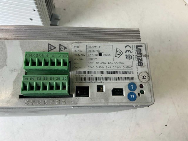 Lenze evf8211-e en 33.8211_e frequentieregelaar (2x) - afbeelding 4 van  4