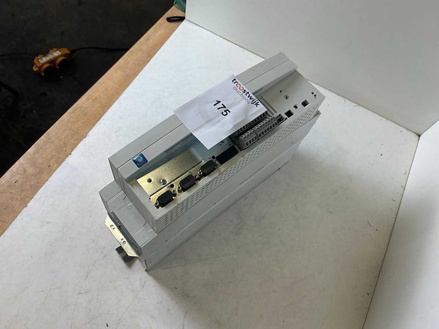 Lenze evf9323-ev frequentieregelaar - afbeelding 3 van  7