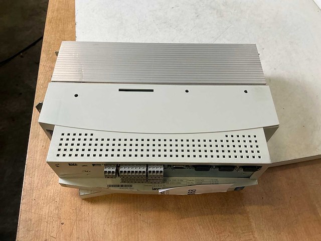 Lenze evs9322-ep frequentieregelaar - afbeelding 4 van  6