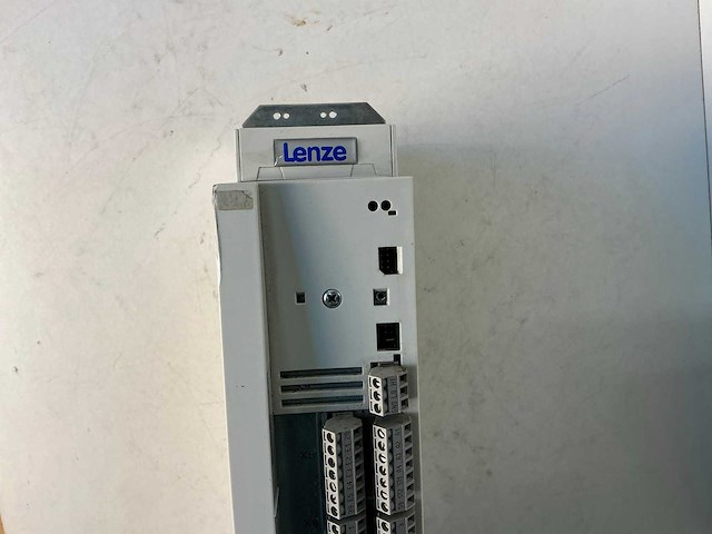Lenze evs9322-ep frequentieregelaar - afbeelding 3 van  9