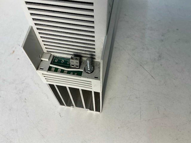 Lenze evs9322-ep frequentieregelaar - afbeelding 7 van  9