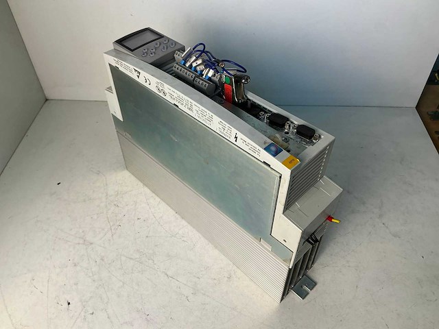 Lenze evs9322-es frequentieregelaar - afbeelding 2 van  6