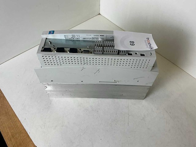 Lenze evs9322-p frequentieregelaar - afbeelding 1 van  3