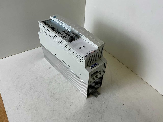 Lenze evs9323-ep frequentieregelaar - afbeelding 3 van  5