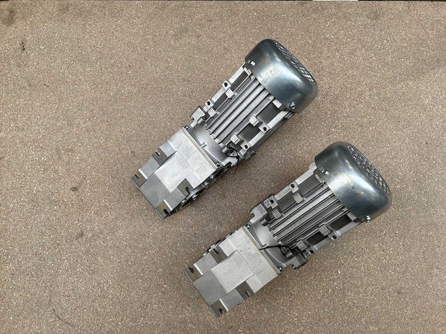 Lenze g500-b45 motorreductor (2x) - afbeelding 4 van  8
