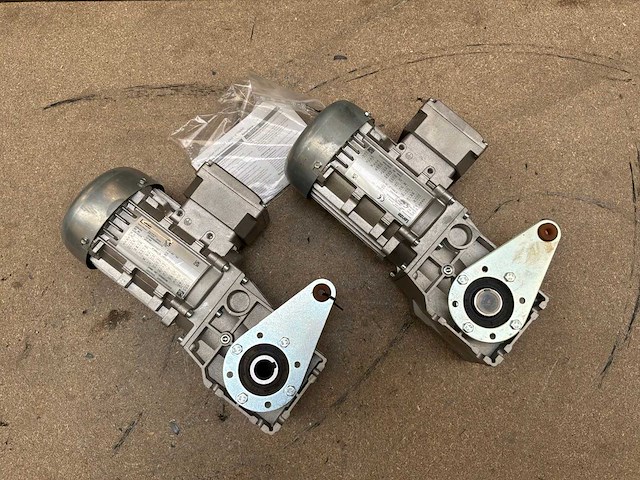 Lenze g500-b45 motorreductor (2x) - afbeelding 3 van  7