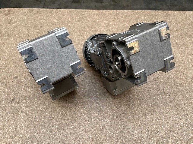 Lenze g500-b45 motorreductor (2x) - afbeelding 6 van  9