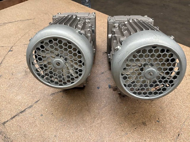 Lenze g500-h100 motorreductor (2x) - afbeelding 6 van  8