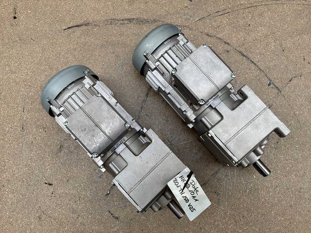 Lenze g500-h100 motorreductor (2x) - afbeelding 3 van  9