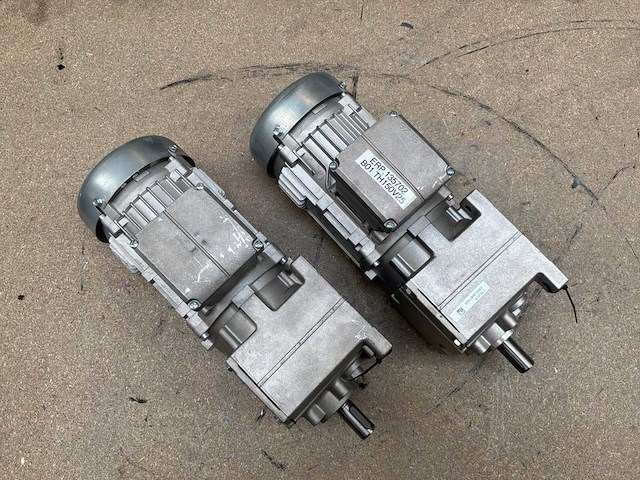 Lenze g500-h100 motorreductor (2x) - afbeelding 3 van  8
