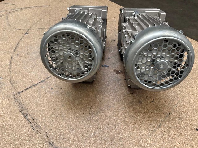Lenze g500-h100 motorreductor (2x) - afbeelding 6 van  8
