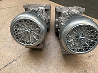 Lenze g500-h100 motorreductor (2x) - afbeelding 1 van  1