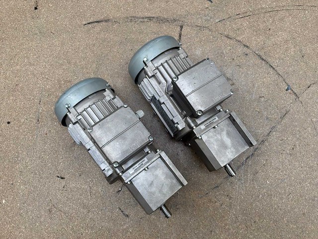 Lenze g500-h45 motorreductor (2x) - afbeelding 5 van  8