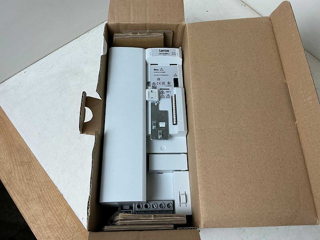Lenze i510 i51be275f10v10000s frequentieregelaar - afbeelding 4 van  11