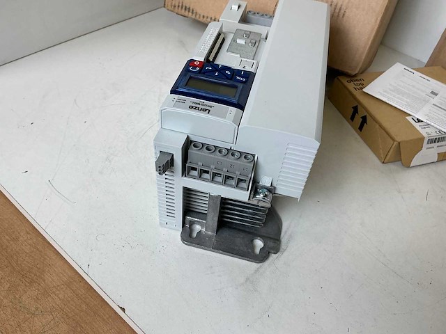 Lenze i510 i51be275f10v10000s frequentieregelaar - afbeelding 11 van  11