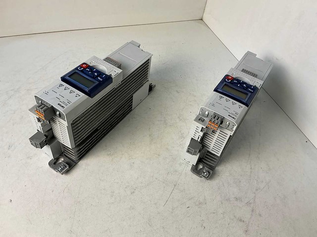 Lenze i550 frequentieregelaar (2x) - afbeelding 6 van  8