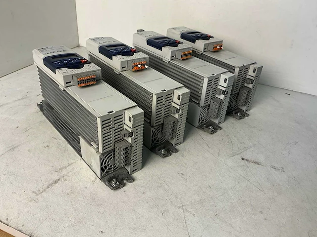 Lenze i550 frequentieregelaar (4x) - afbeelding 4 van  10