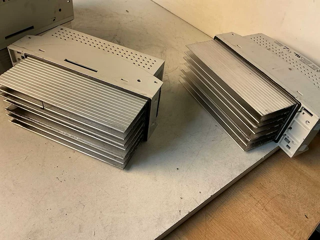 Lenze / kuka servo inverter (4x) - afbeelding 4 van  8