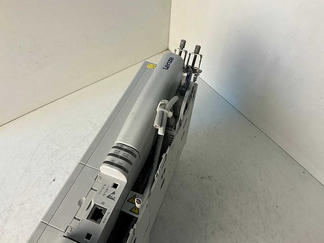Lenze l-force e94ashe0044 single drive highline frequentieregelaar - afbeelding 4 van  6