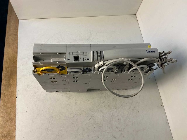 Lenze l-force e94ashe0044 single drive highline frequentieregelaar - afbeelding 2 van  7