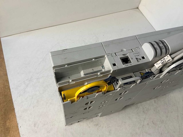 Lenze l-force e94ashe0044 single drive highline frequentieregelaar - afbeelding 4 van  7