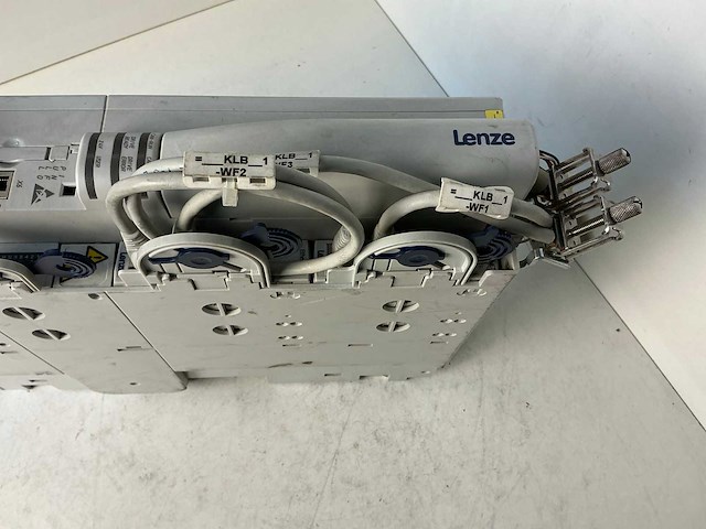Lenze l-force e94ashe0044 single drive highline frequentieregelaar - afbeelding 3 van  6