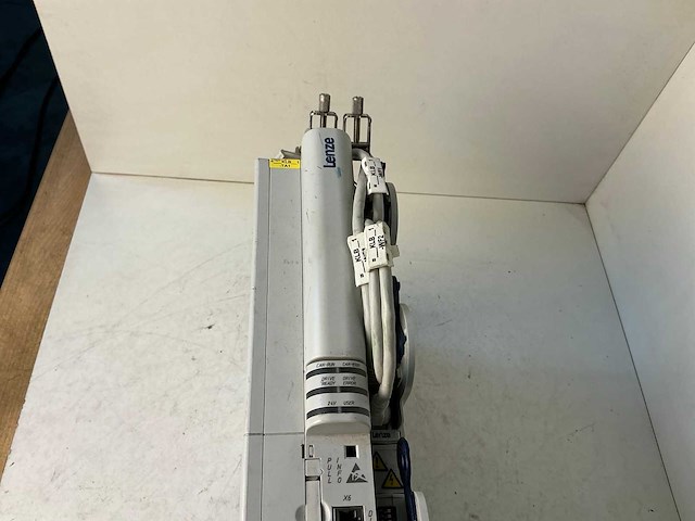Lenze l-force e94ashe0044 single drive highline frequentieregelaar - afbeelding 5 van  6