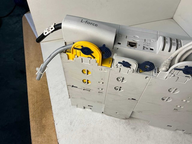 Lenze l-force e94ashe0044 single drive highline frequentieregelaar - afbeelding 7 van  7