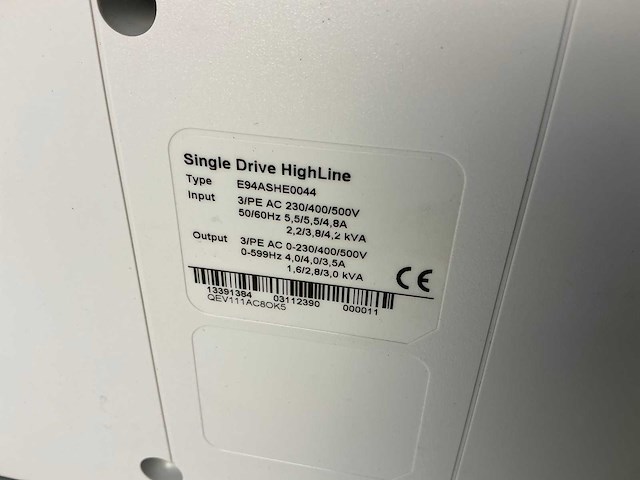Lenze l-force e94ashe0044 single drive highline frequentieregelaar - afbeelding 9 van  10