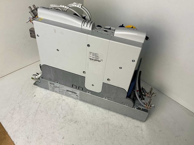 Lenze l-force e94ashe0044 single drive highline frequentieregelaar - afbeelding 6 van  9