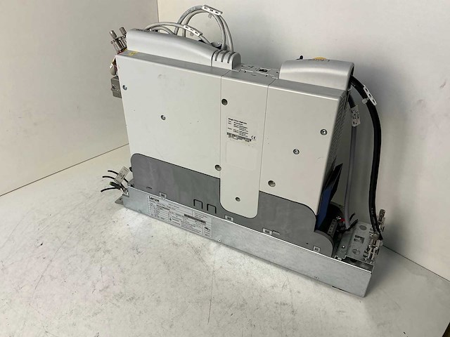 Lenze l-force e94ashe0044 single drive highline frequentieregelaar - afbeelding 4 van  8