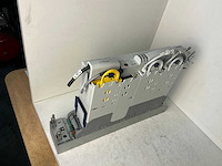 Lenze l-force e94ashe0044 single drive highline frequentieregelaar - afbeelding 1 van  9