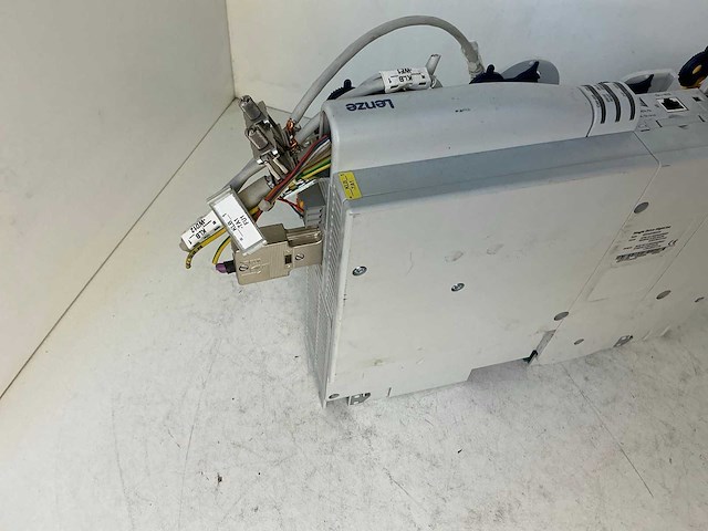 Lenze l-force e94ashe0044 single drive highline frequentieregelaar - afbeelding 5 van  5
