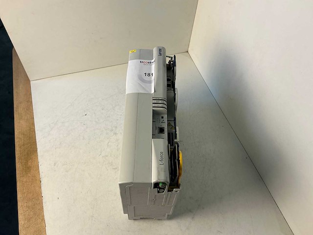 Lenze l-force e94ashe0174 single drive highline frequentieregelaar - afbeelding 2 van  7