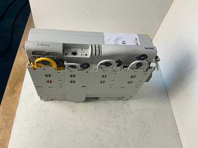 Lenze l-force e94ashe0174 single drive highline frequentieregelaar - afbeelding 3 van  7