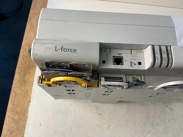 Lenze l-force e94ashe0174 single drive highline frequentieregelaar - afbeelding 5 van  7