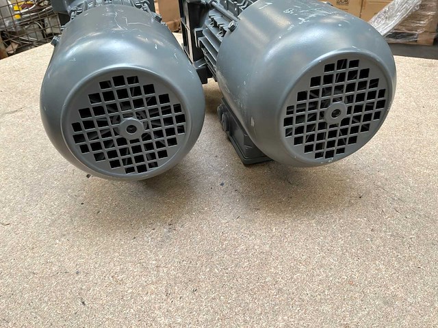 Lenze mdemabr071-42c0c motorreductor (2x) - afbeelding 7 van  9