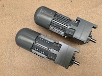 Lenze mdemabr071-42c0c motorreductor (2x) - afbeelding 1 van  1