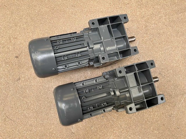 Lenze mdemaxx063-42c0c motorreductor (2x) - afbeelding 5 van  9