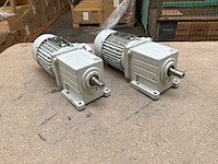 Lenze mdemaxx071-32c0c motorreductor (2x) - afbeelding 1 van  8