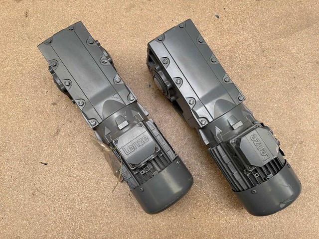 Lenze mdemaxx071-42c0c motorreductor (2x) - afbeelding 3 van  10