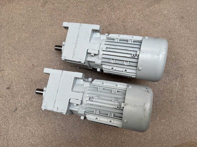 Lenze mdemaxx071 motorreductor (2x) - afbeelding 4 van  8