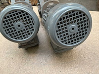 Lenze mdemaxx080-33c0c motorreductor (2x) - afbeelding 1 van  1