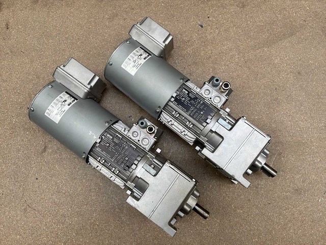 Lenze mdfmaxx071-42c0c motorreductor (2x) - afbeelding 7 van  13