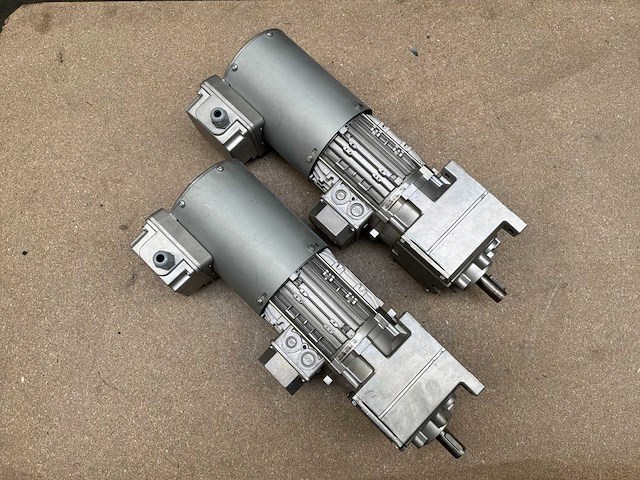 Lenze mdfmaxx071-42c0c motorreductor (2x) - afbeelding 11 van  13