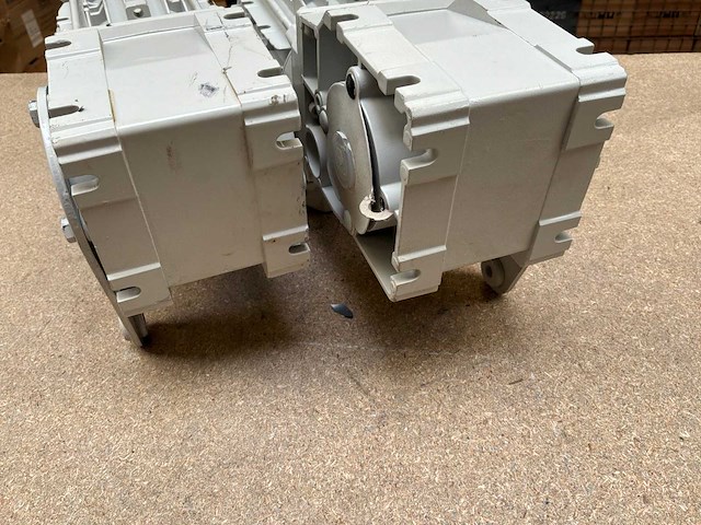 Lenze mdsmaxx063-22c0c motorreductor (2x) - afbeelding 6 van  8
