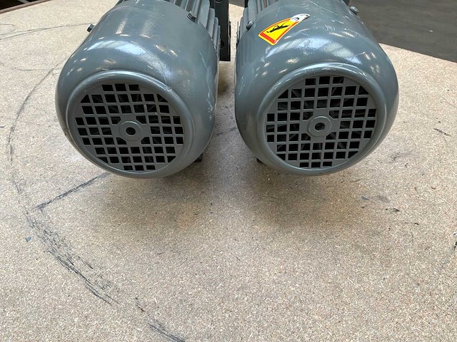 Lenze motorreductor (2x) - afbeelding 8 van  11