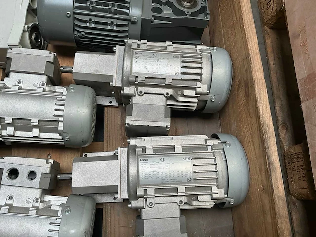 Lenze reductiemotor (13x) - afbeelding 6 van  10