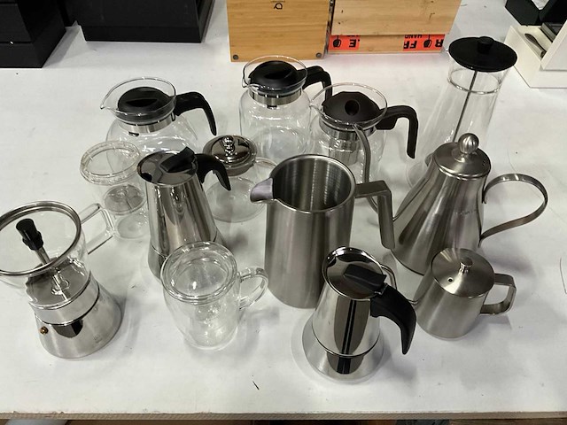 Leopold vienna diverse thee- en koffie kannen - afbeelding 1 van  9